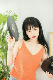禁止的爱:善良的小峓子在线